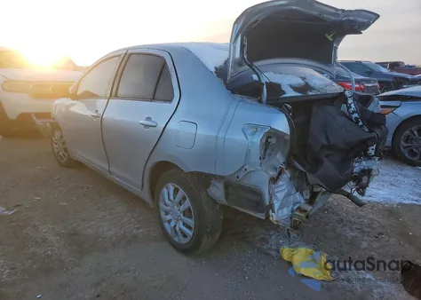 2010 Toyota Yaris z USA, uszkodzony, nr VIN JTDBT4K39A4079516